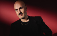 Soner Sarıkabadayı - Dönemem Ona