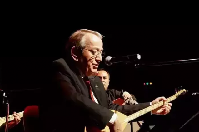 Türk Halk Müziği Sanatçısı Mehmet Erenler Hayatını Kaybetti...