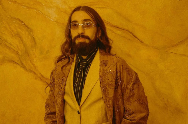 EMRE FEL X FUNKTAKL - BİR GÜLDÜN