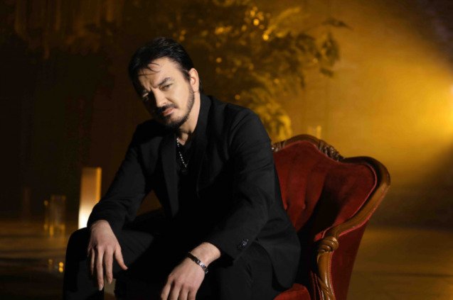 Orhan Ölmez “Seni Seviyorum”u Yeniden Yorumladı!