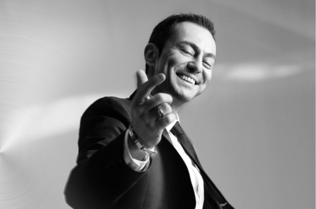 SERDAR ORTAÇ’TAN AŞKA YENİ BİR SESLENİŞ: “KAL BE GÖNLÜM”
