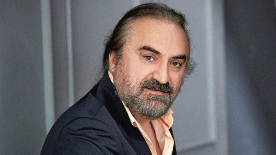 Volkan Konak 30. Sanat Yılında ‘Dalya’ diyor Volkan Konak 30. Sanat Yılında ‘Dalya’ diyor