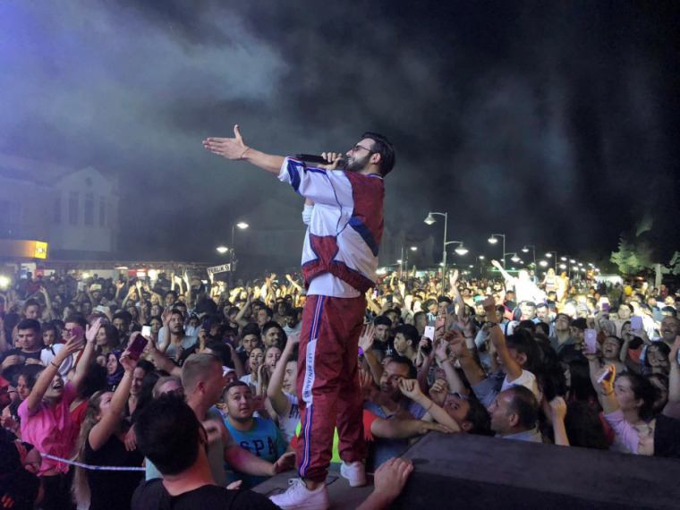 Emre Kaya'dan Bayrama Özel Repertuar! Emre Kaya'dan Bayrama Özel Repertuar!