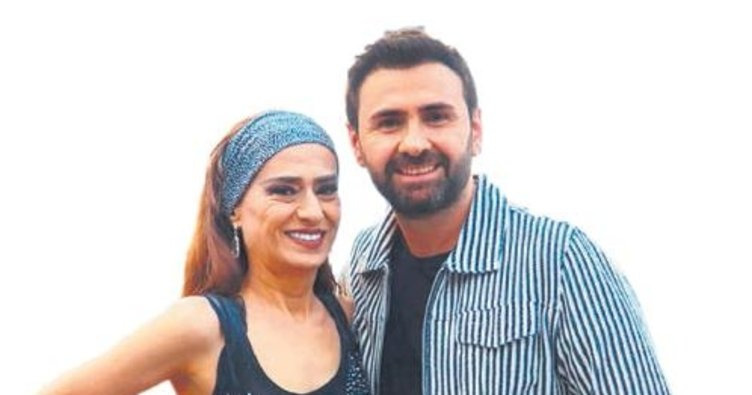 Yıldız Tilbe’den Şiir Sürprizi Yıldız Tilbe’den Şiir Sürprizi