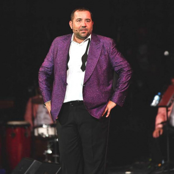 DenizBank Açıkhava Konserleriyle Ağustos'ta da Eğlence Devam Ediyor DenizBank Açıkhava Konserleriyle Ağustos'ta da Eğlence Devam Ediyor