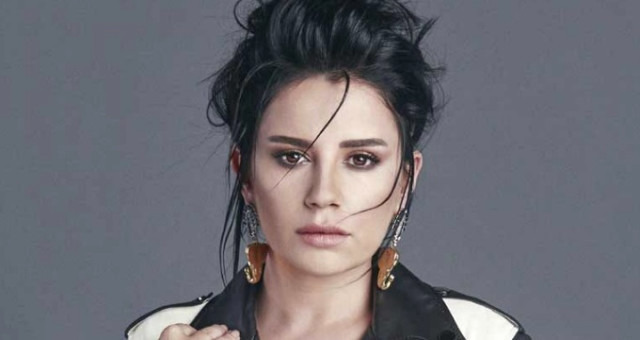 Merve Özbey merdivenlerden düştü, ameliyat olacak Merve Özbey merdivenlerden düştü, ameliyat olacak