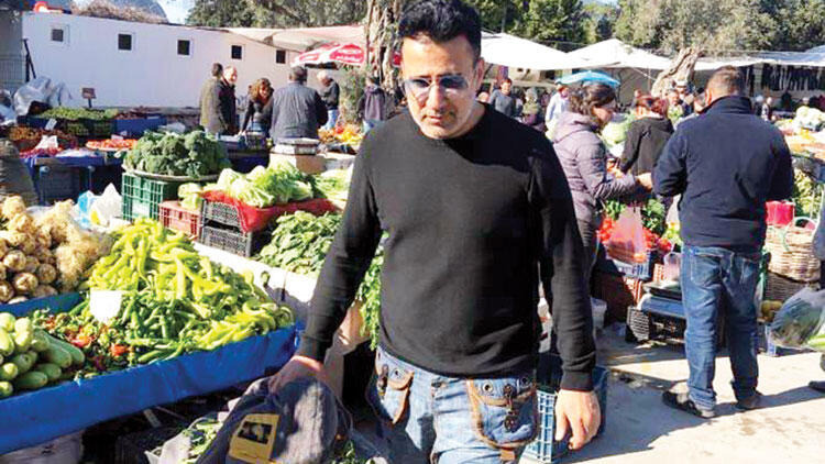 Halk Pazarına Gidiyor Halk Pazarına Gidiyor