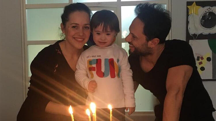 Özgün Oğlu Ediz'in Doğum Gününü Kutladı Özgün Oğlu Ediz'in Doğum Gününü Kutladı