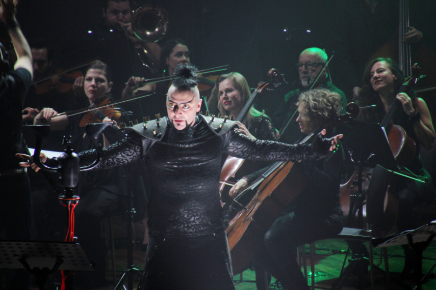 An Epic Symphony & Hayko Cepkin Konseri Yayında! An Epic Symphony & Hayko Cepkin Konseri Yayında!