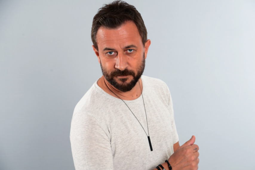 Mutlu Arı'dan Yeni Single!