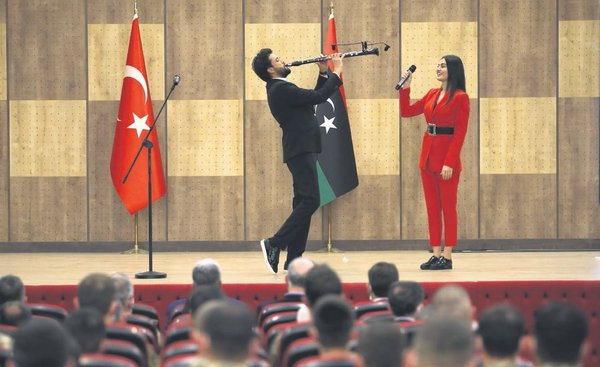 Mehmetçiğe Moral Konseri!