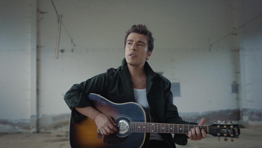 ‘’Bir Dokun Bin Aşk İşit’’ Kliplendi!