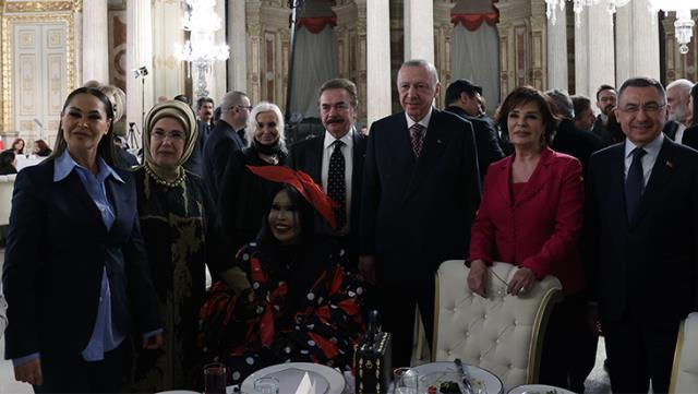 Cumhurbaşkanı Erdoğan İftar Davetinde Sanatçılar ile Buluştu