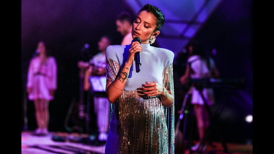 Melike Şahin'den Remix Albüm Geliyor