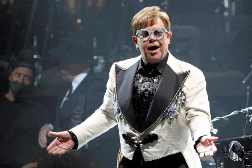 Elton John Müziğe Veda Ediyor!