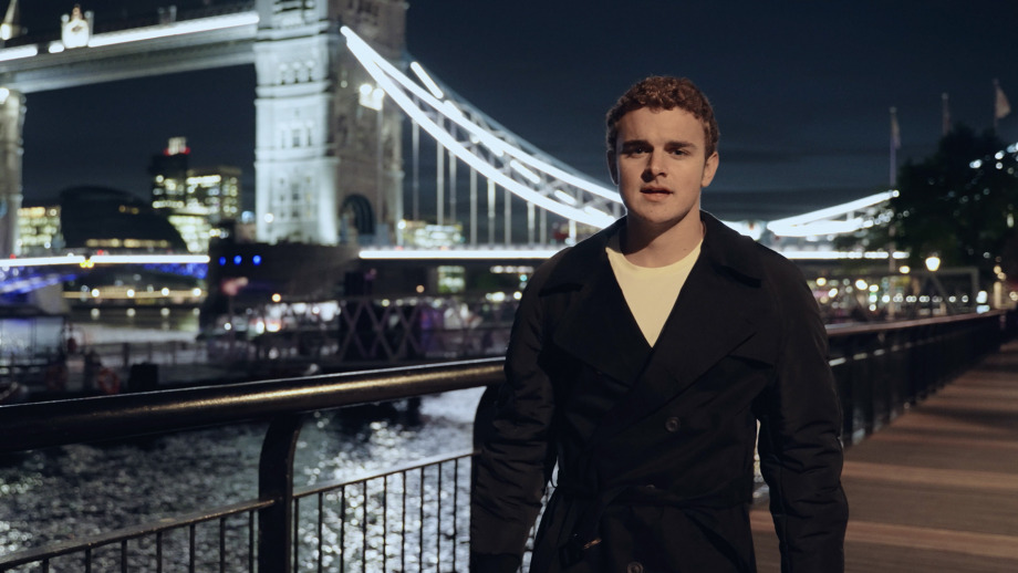 Cem Yenel Londra Sokaklarında Aşkını Aradı!