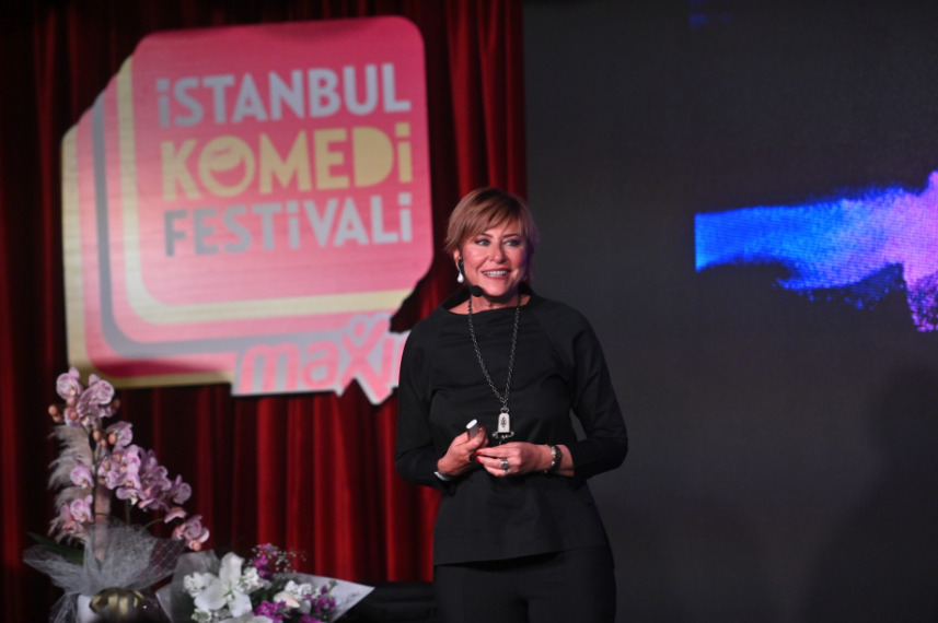 Elif Dağdeviren’den İstanbul Komedi Festivali’ne Özel Gösteri!