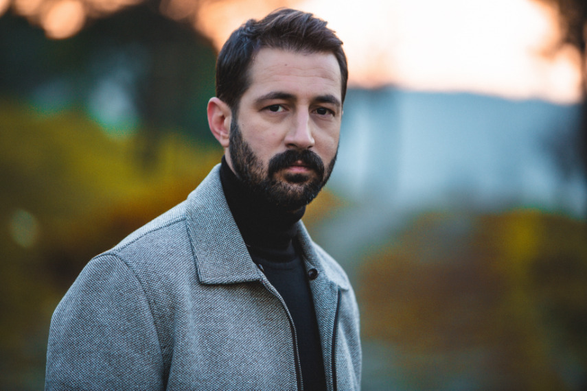 Murat Coşgun’dan Bir Saygı Duruşu Daha “Gönül Limanı” Murat Coşgun’dan Bir Saygı Duruşu Daha “Gönül Limanı”