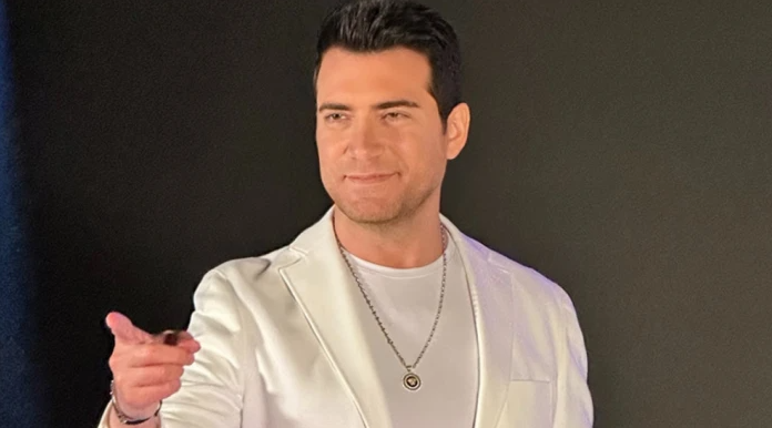 Murat Kurşun'dan Üç Farklı Şehirde Klip! Murat Kurşun'dan Üç Farklı Şehirde Klip!
