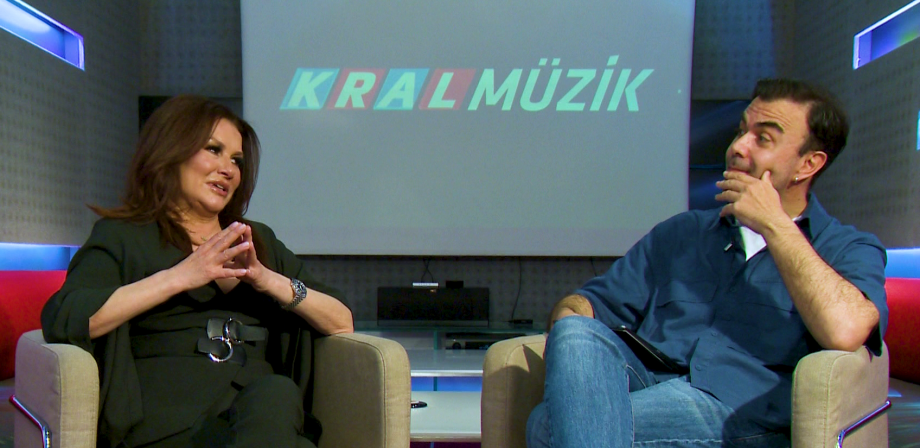 Serhat Tekin ve Deniz Seki'den Keyifli Sohbet! Serhat Tekin ve Deniz Seki'den Keyifli Sohbet!