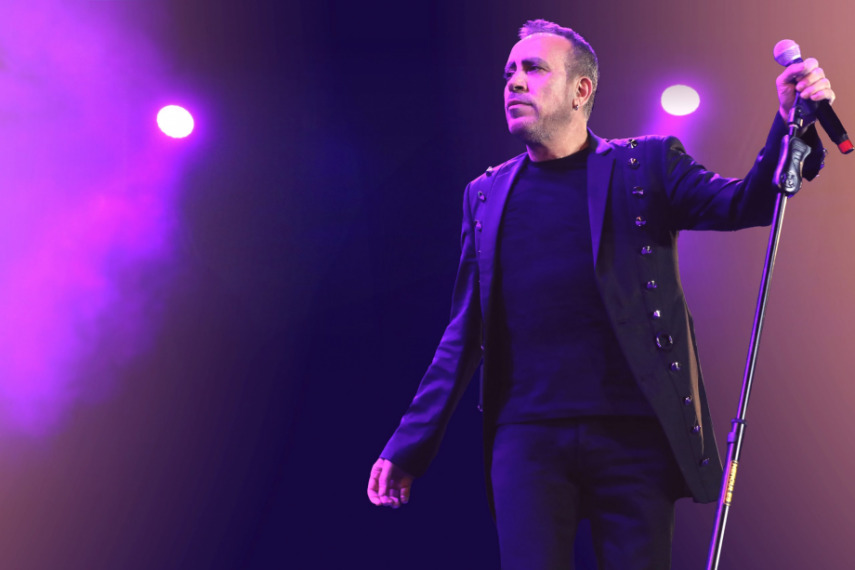 Haluk Levent'ten 30. Yıla Özel Konser! Haluk Levent'ten 30. Yıla Özel Konser!