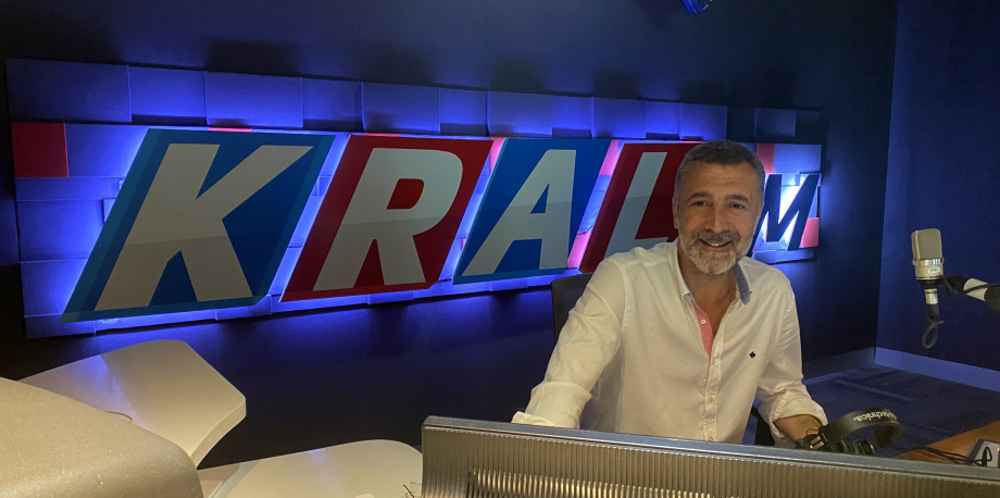 Uluslararası Elmas Ödülleri'nde Afrikalı Ali'ye Uluslararası Elmas Ödülleri'nde Afrikalı Ali'ye