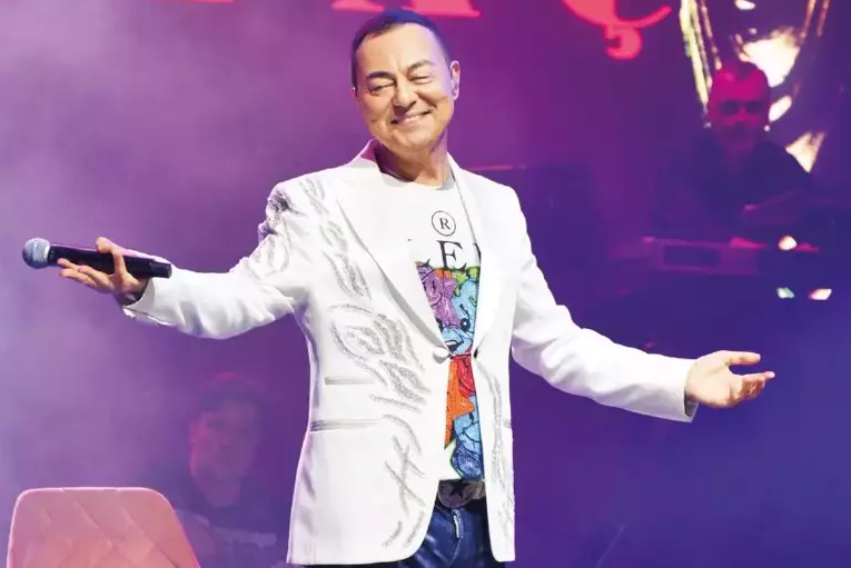 Serdar Ortaç'tan Sevenlerini Mutlu Eden Haber! Serdar Ortaç'tan Sevenlerini Mutlu Eden Haber!