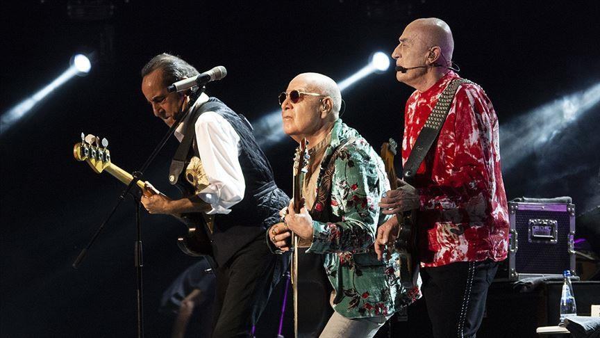 MFÖ'den Müzik Tarihine Akustik Bir Anıt!