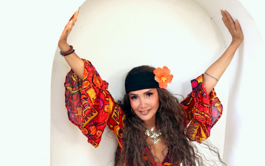 Yonca Evcimik'ten Yeni Single!