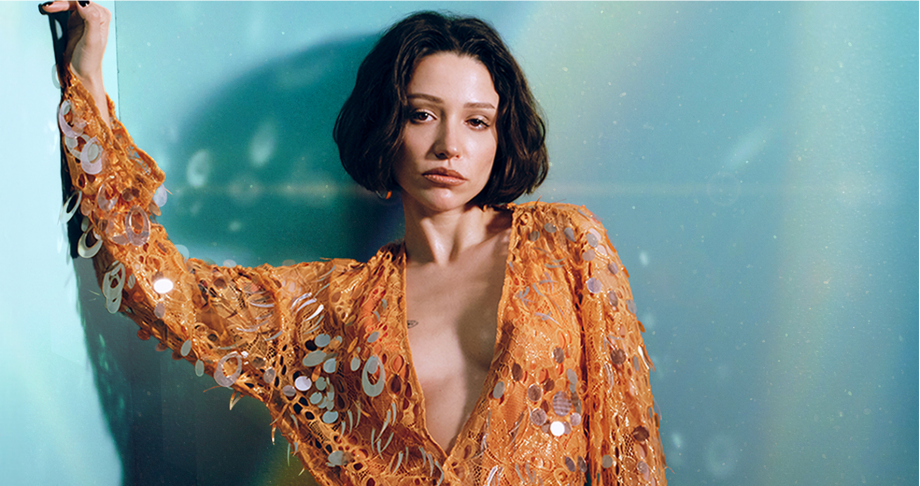 Zeynep Bastık'tan 2026'ya Hediye: 