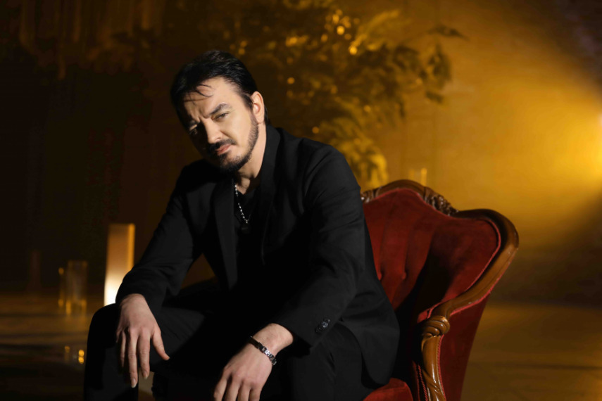 Orhan Ölmez “Seni Seviyorum”u Yeniden Yorumladı!