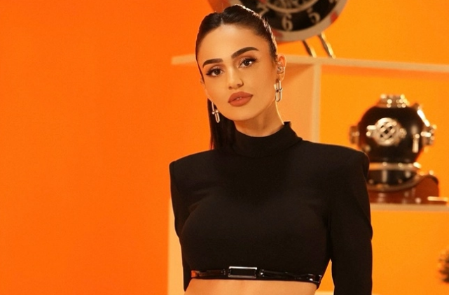 ELİF BUSE DOĞAN’DAN “KOLAY DEĞİL”E  AKUSTİK YORUM!