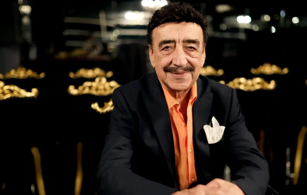 HAKKI BULUT SEVENLERİNİ KORKUTTU!